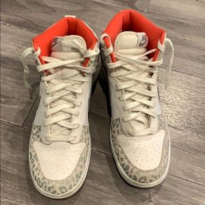 Nike high top leopard size 7!